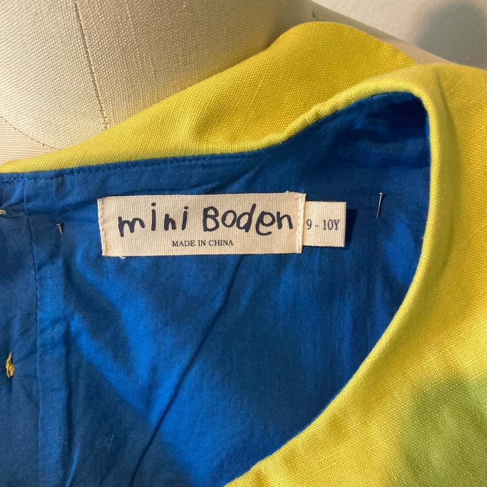Mini Boden girls floral woven dress. Size 9-10y. - Picture 4 of 4